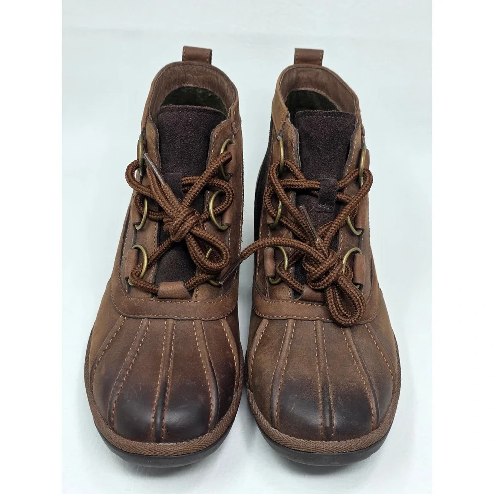 UGG Cecile Waterproof Duck Boots Stout Brown Leather Lace Up 1095156 Womens Sz 7